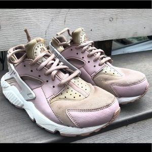 Nike old Haurache shoes